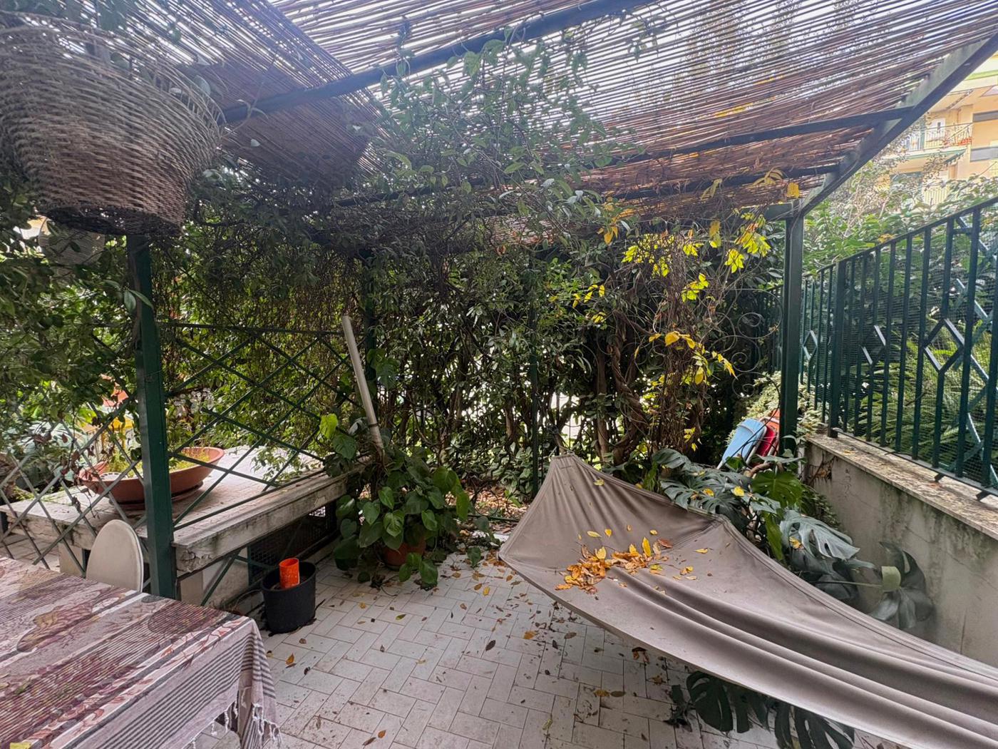 Monolocale con giardino a San Nicola la Strada