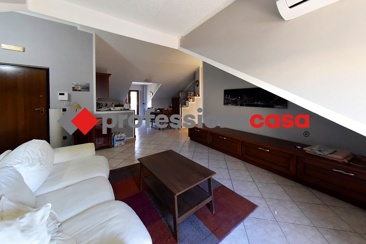 Attico in vendita a San Nicola la Strada