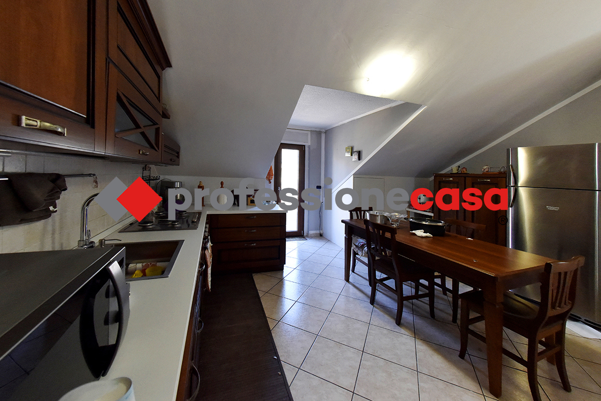 Attico in vendita a San Nicola la Strada