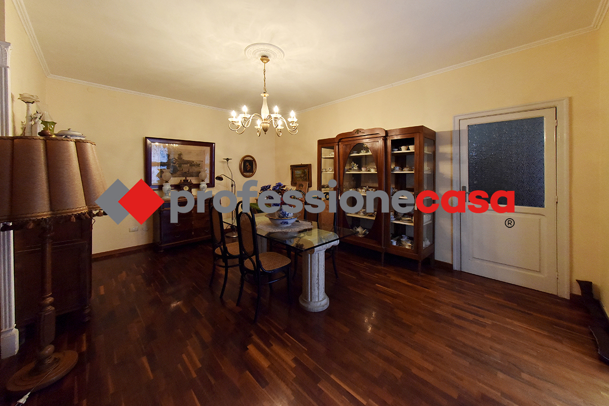 Casa indipendente con box doppio a San Nicola la Strada