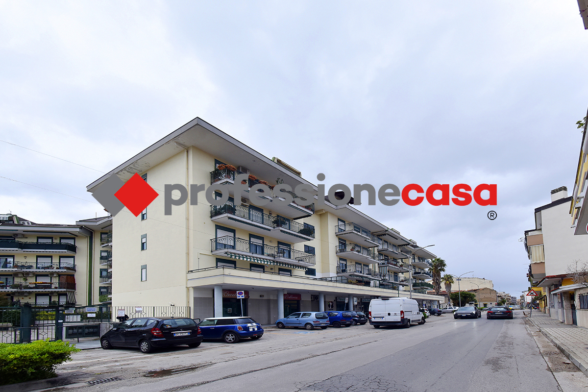 Quadrilocale in vendita a San Nicola la Strada