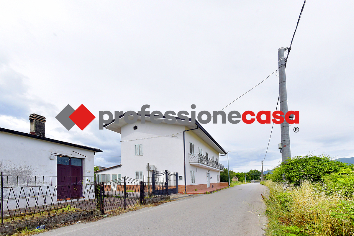 Casa indipendente con giardino a Alife