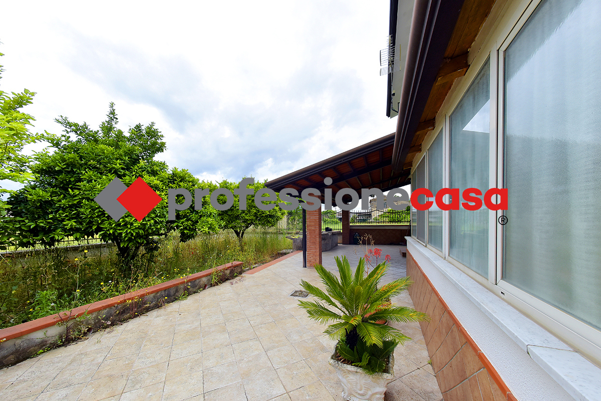 Casa indipendente con giardino a Alife