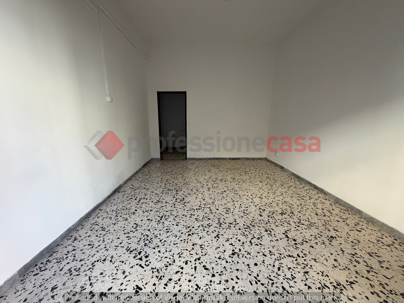 Negozio in affitto a San Nicola la Strada