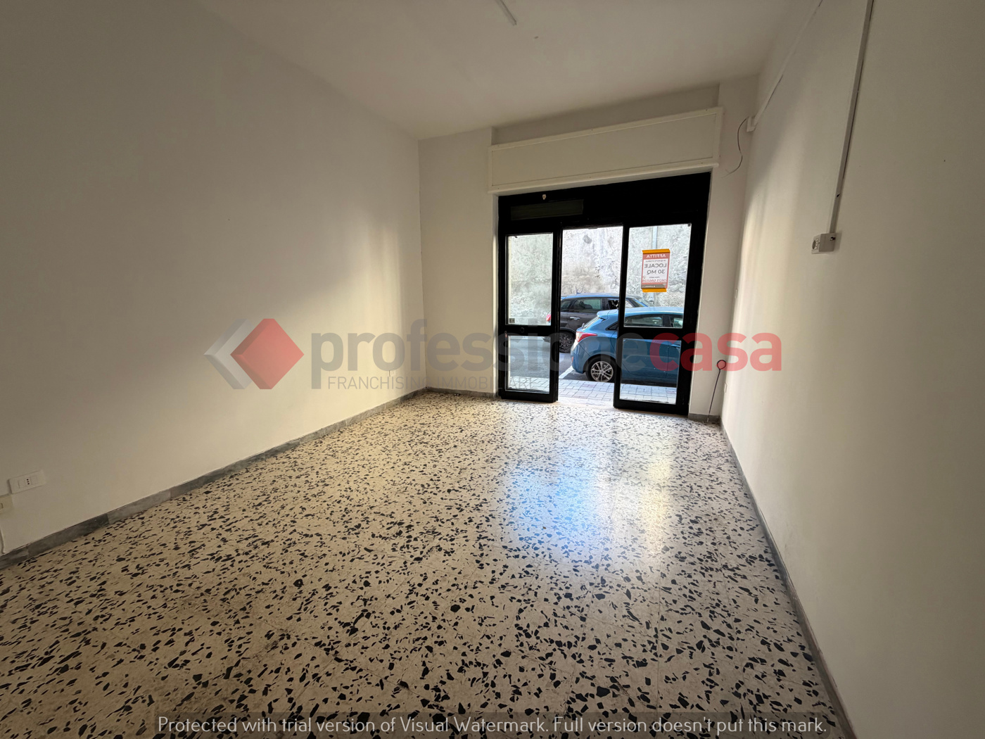 Negozio in affitto a San Nicola la Strada