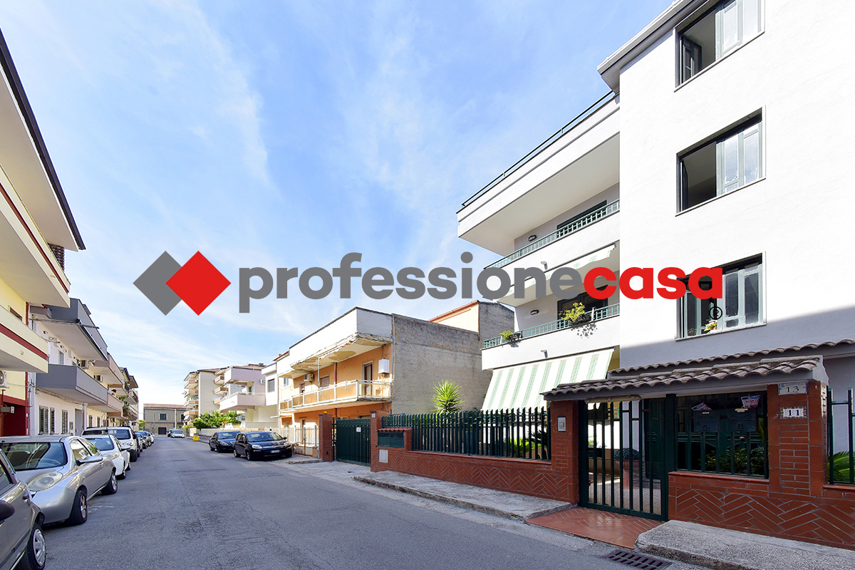 Casa indipendente con giardino a San Nicola la Strada