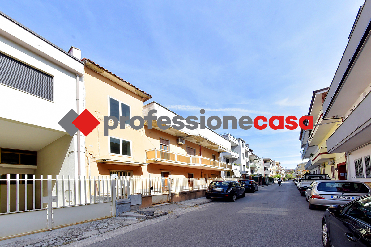 Casa indipendente con giardino a San Nicola la Strada