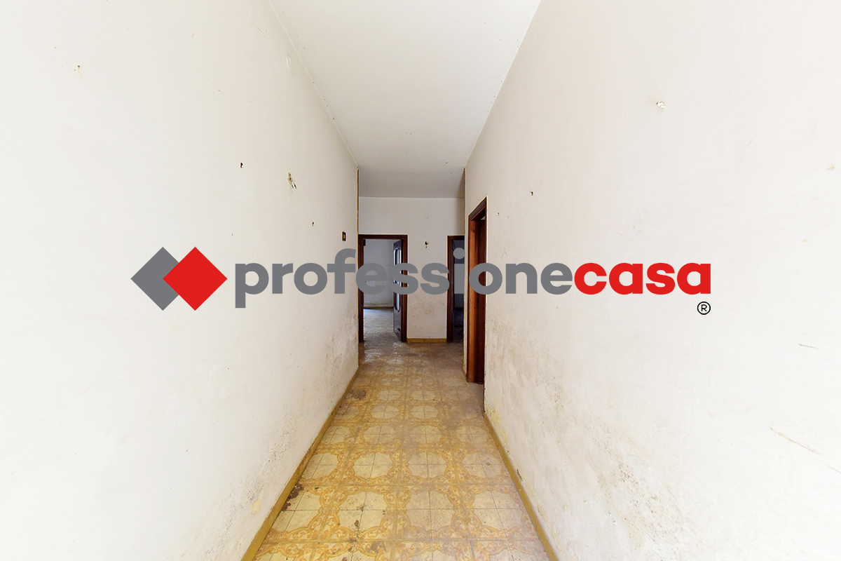 Casa indipendente con giardino a San Nicola la Strada