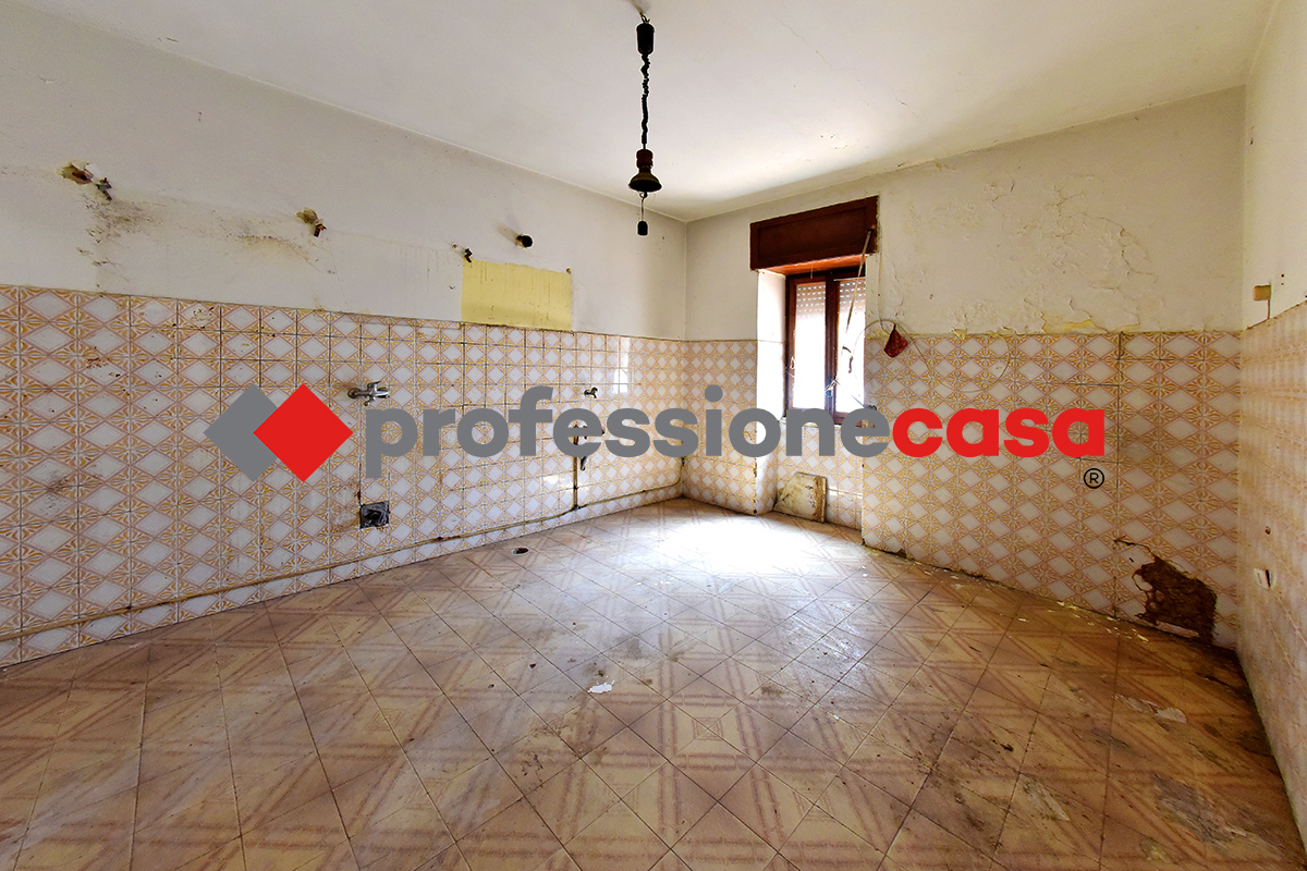 Casa indipendente con giardino a San Nicola la Strada