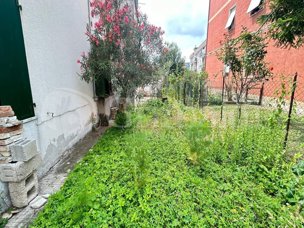 Quadrilocale con giardino a Maiolati Spontini