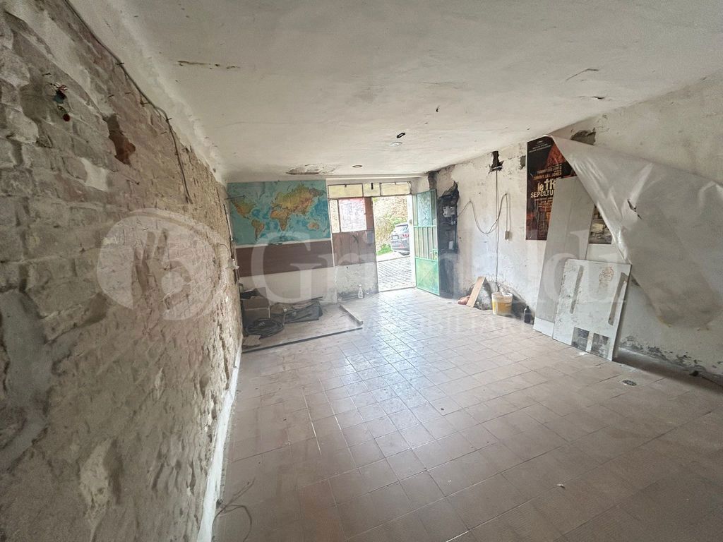 Quadrilocale da ristrutturare a Jesi