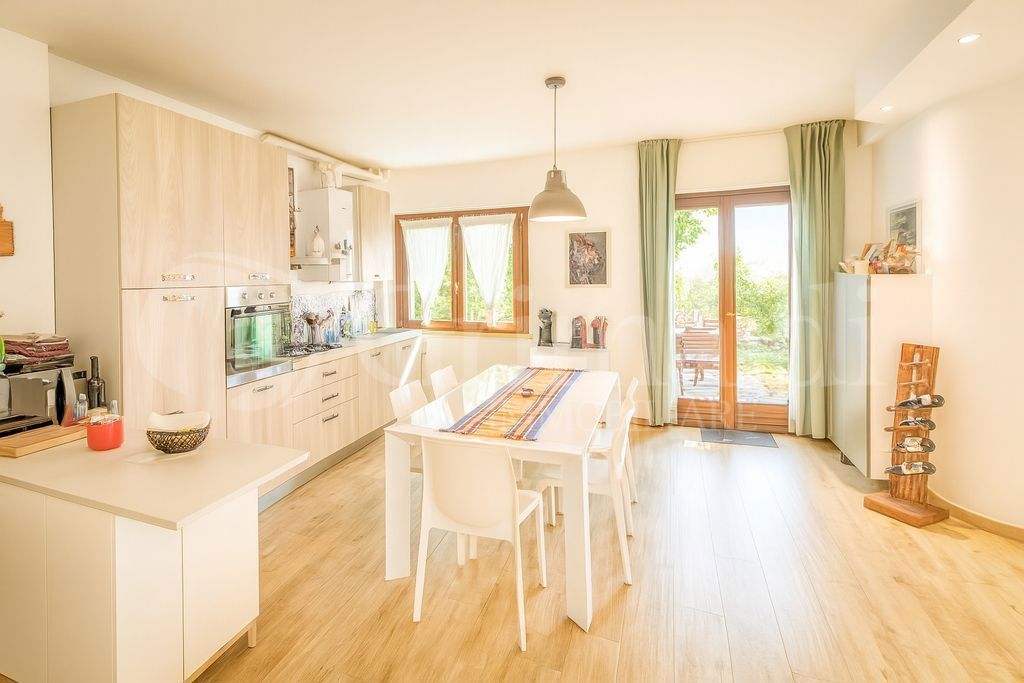 Appartamento con giardino a Jesi