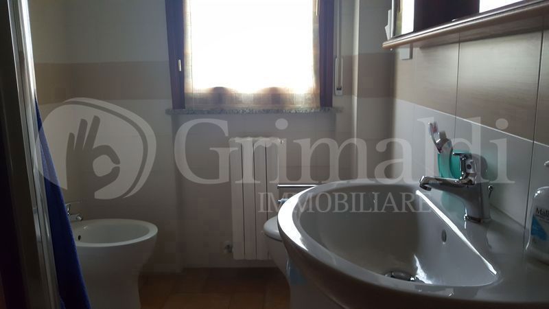 Quadrilocale con giardino a Jesi