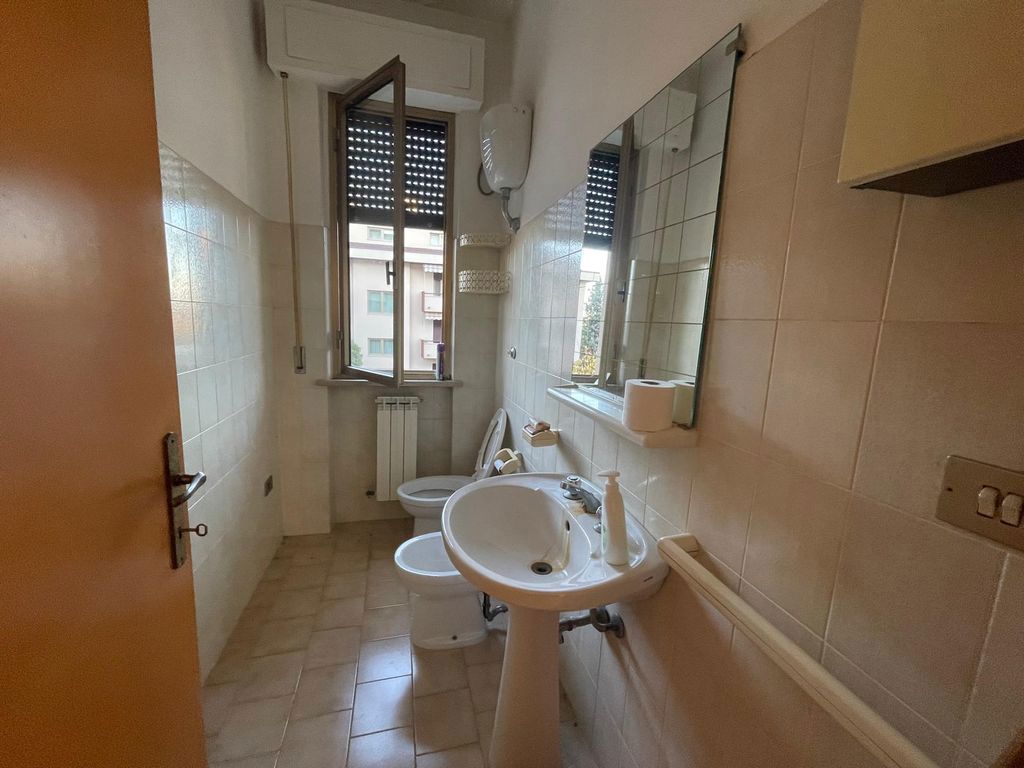 Negozio in affitto a San Marcello