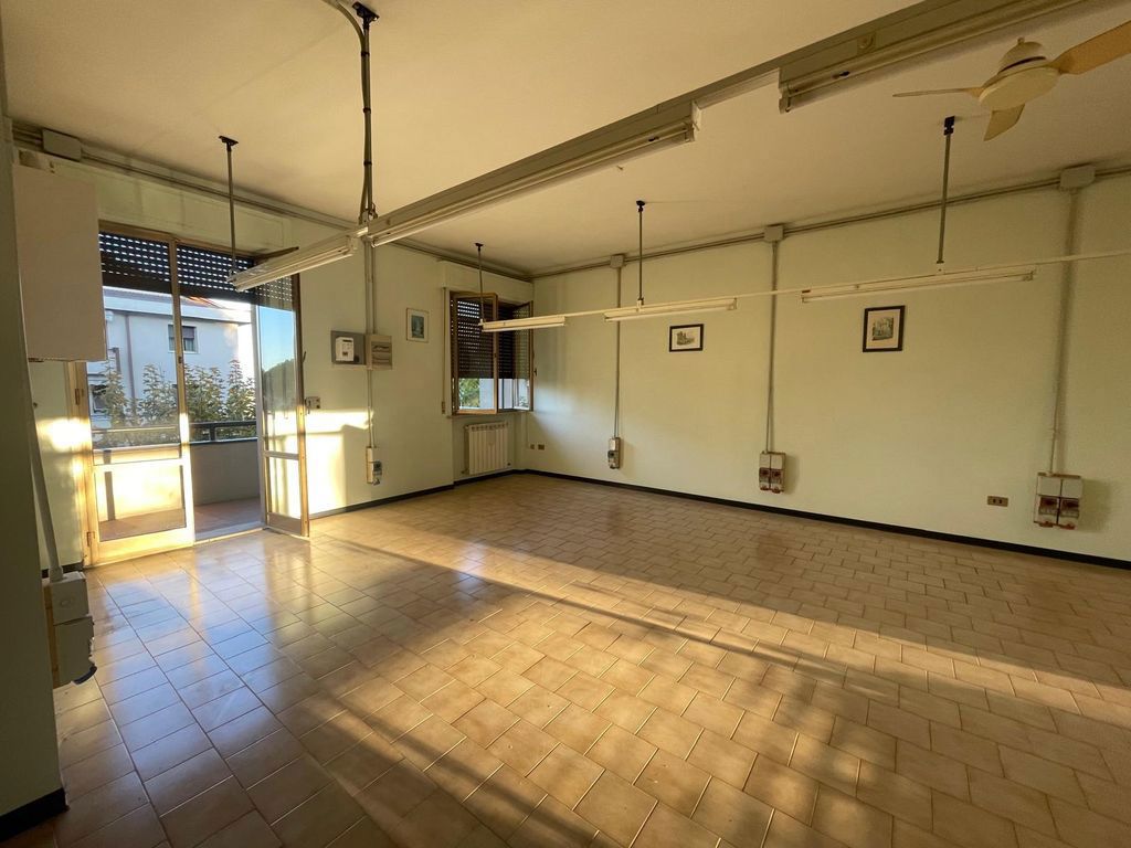 Negozio in vendita a San Marcello