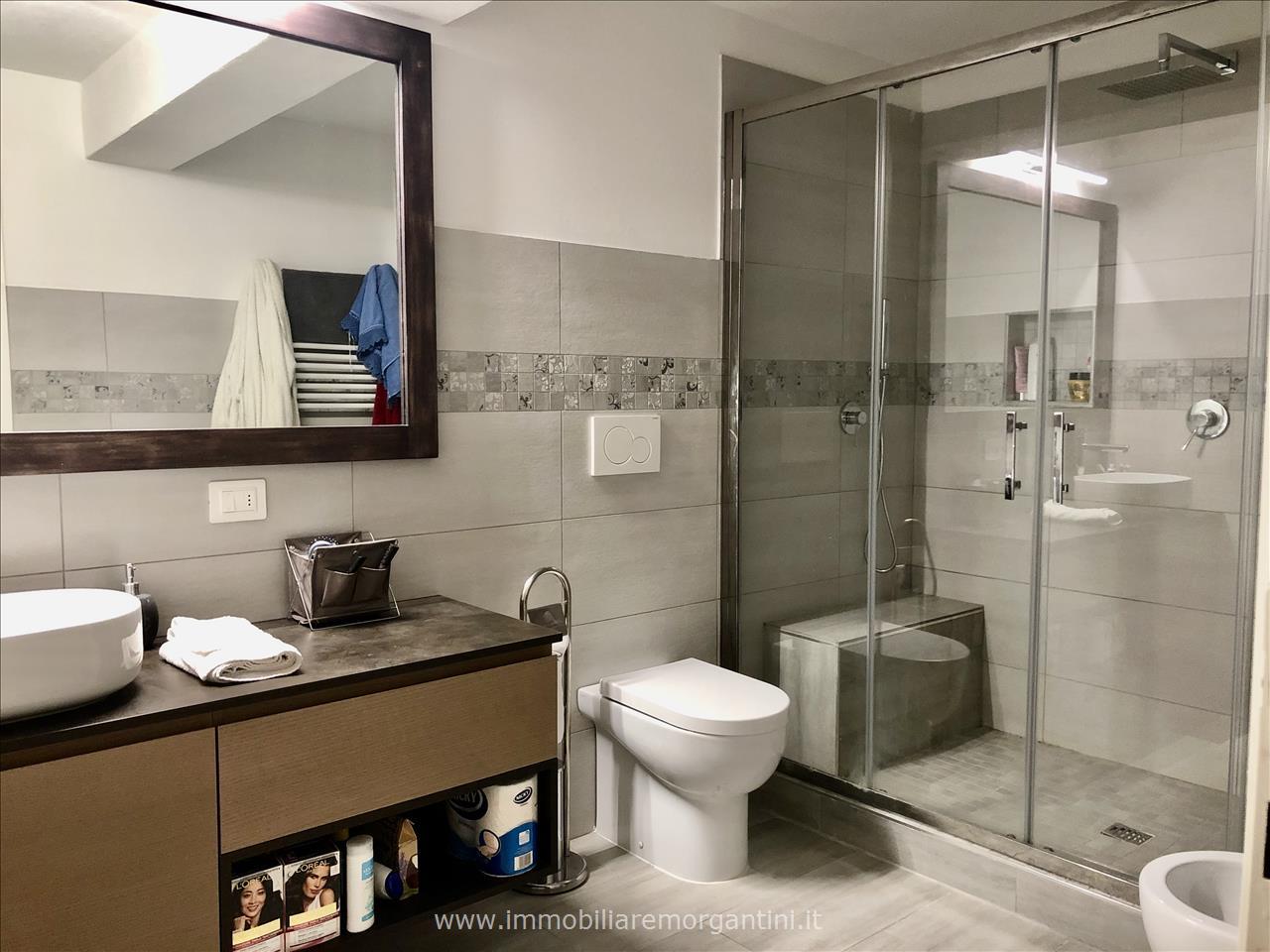 Villa con giardino a Sarteano