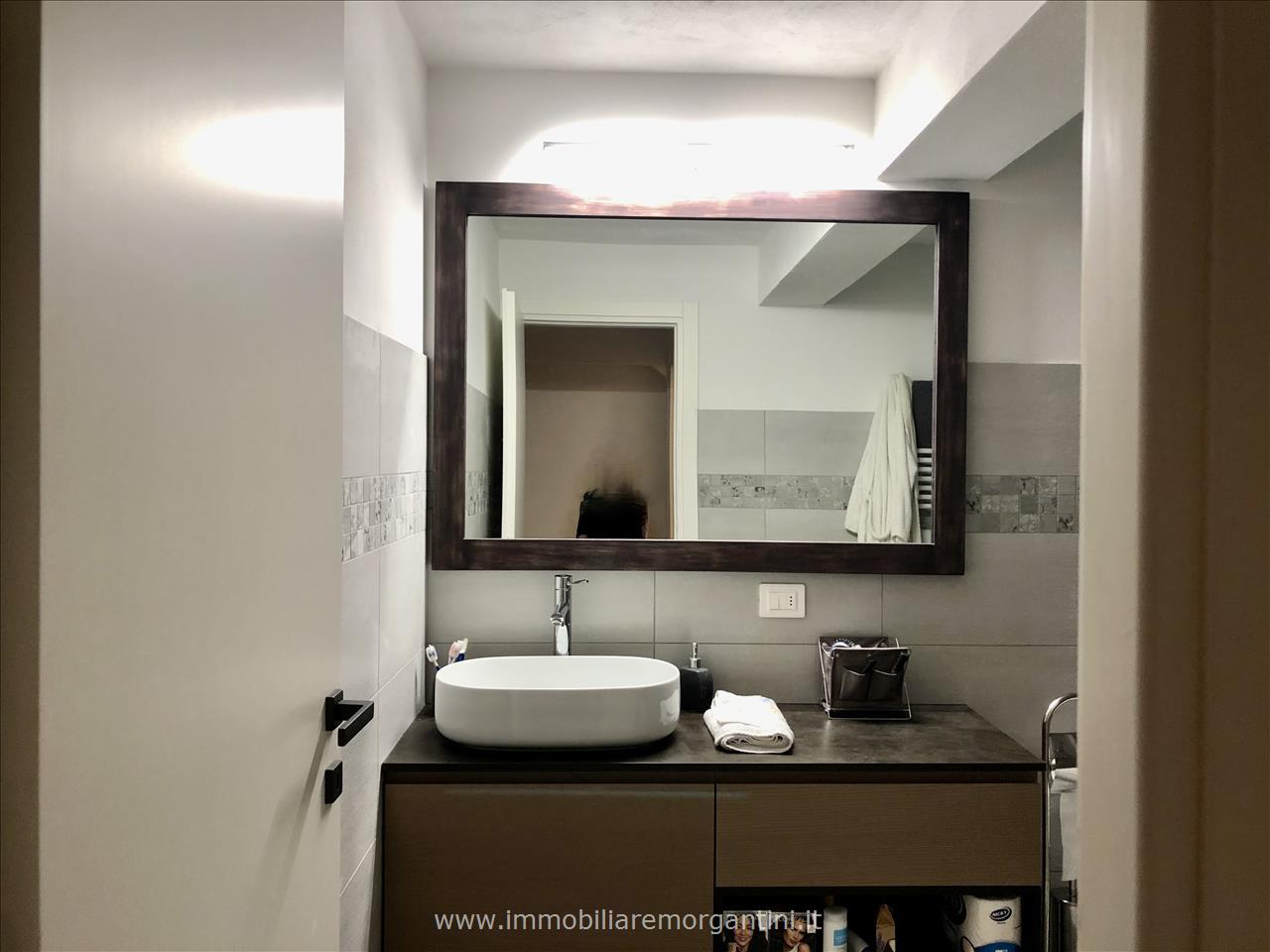 Villa con giardino a Sarteano