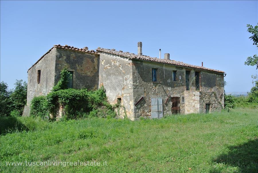 Rustico con giardino a Sarteano