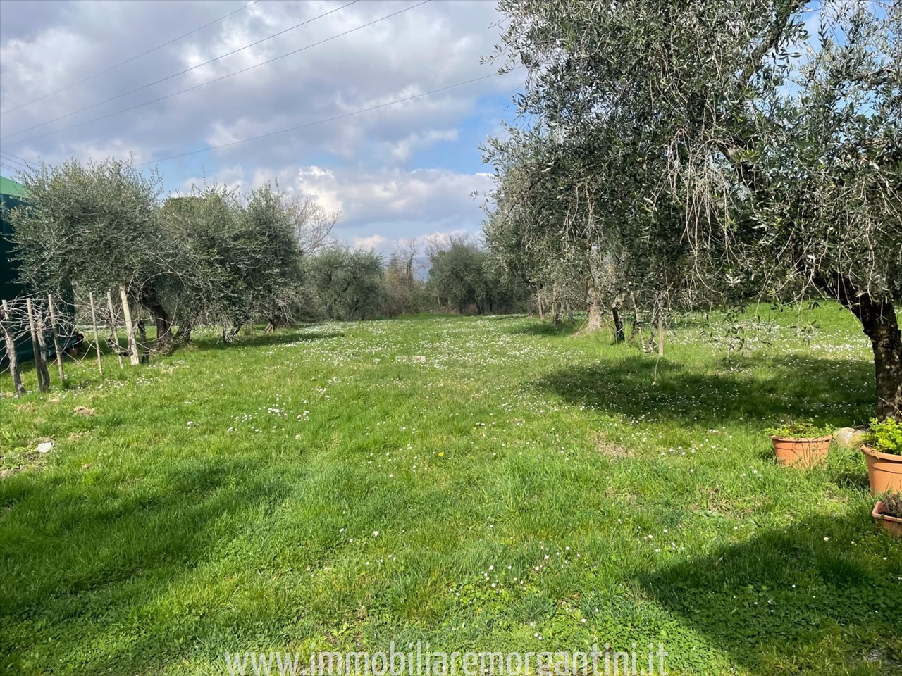 Rustico con giardino a Sarteano