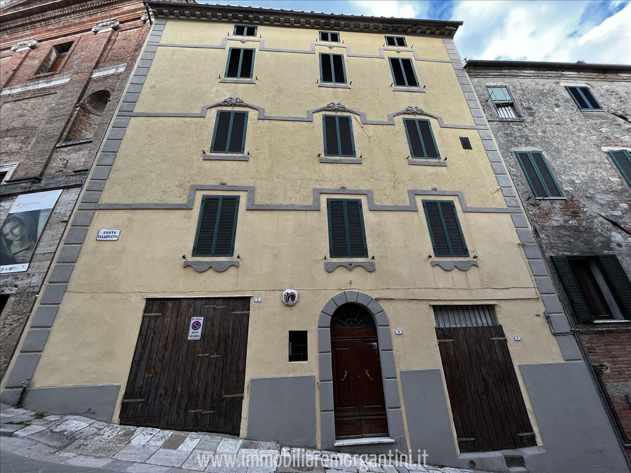 Stabile/Palazzo con box doppio, Sarteano centro storico