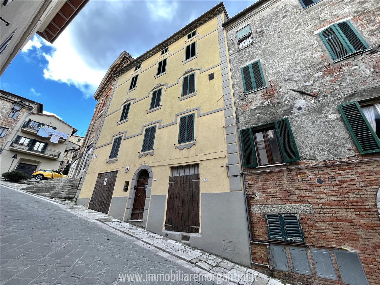 Stabile/Palazzo con box doppio, Sarteano centro storico