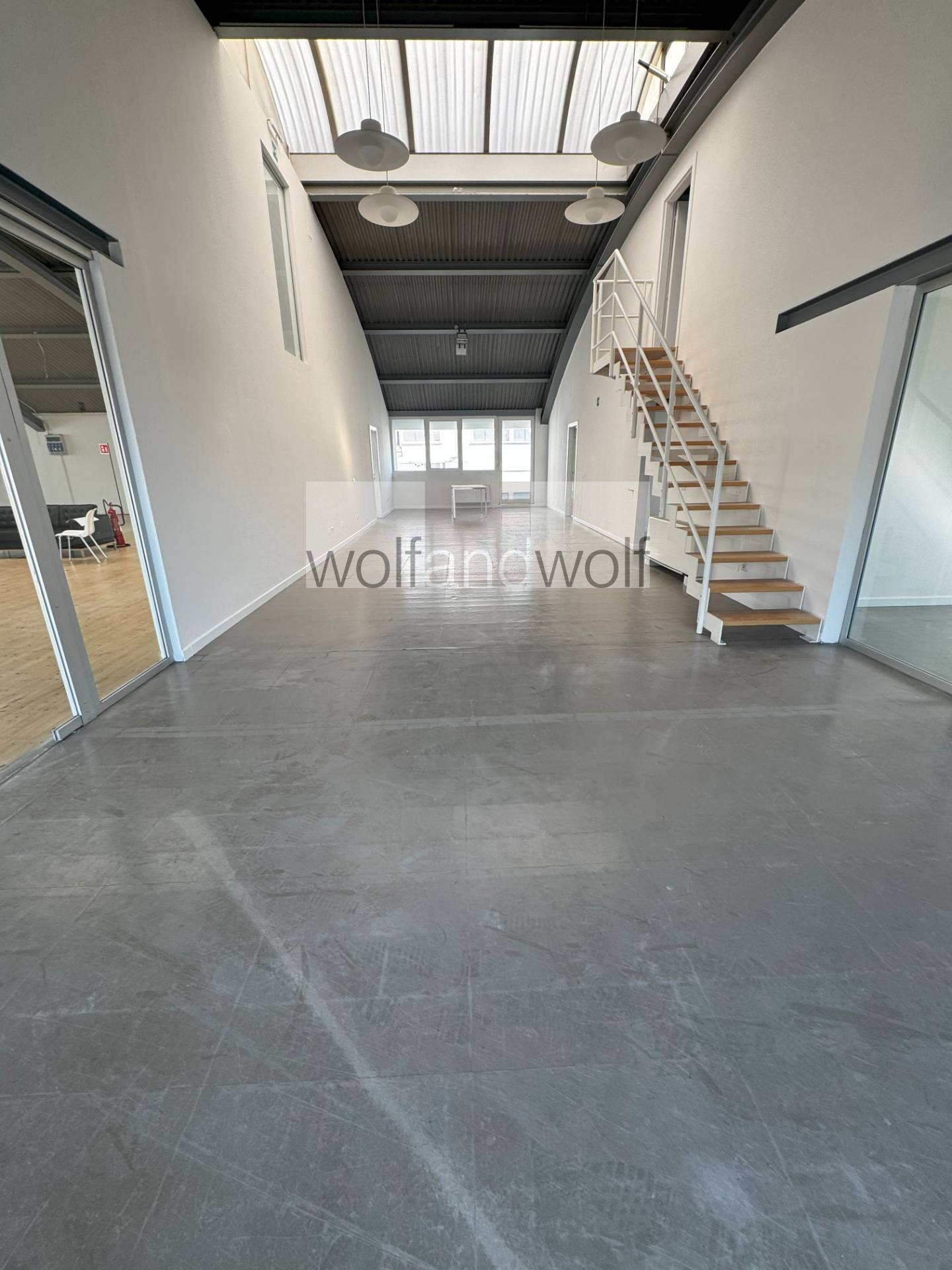 Showroom in affitto a Milano, Tortona