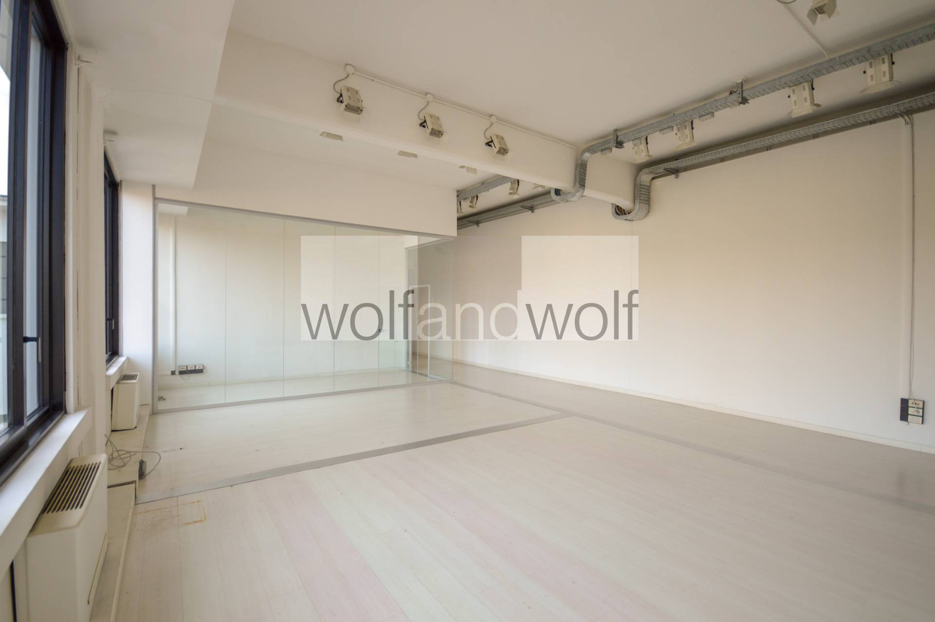 Showroom in affitto a Milano, Tortona