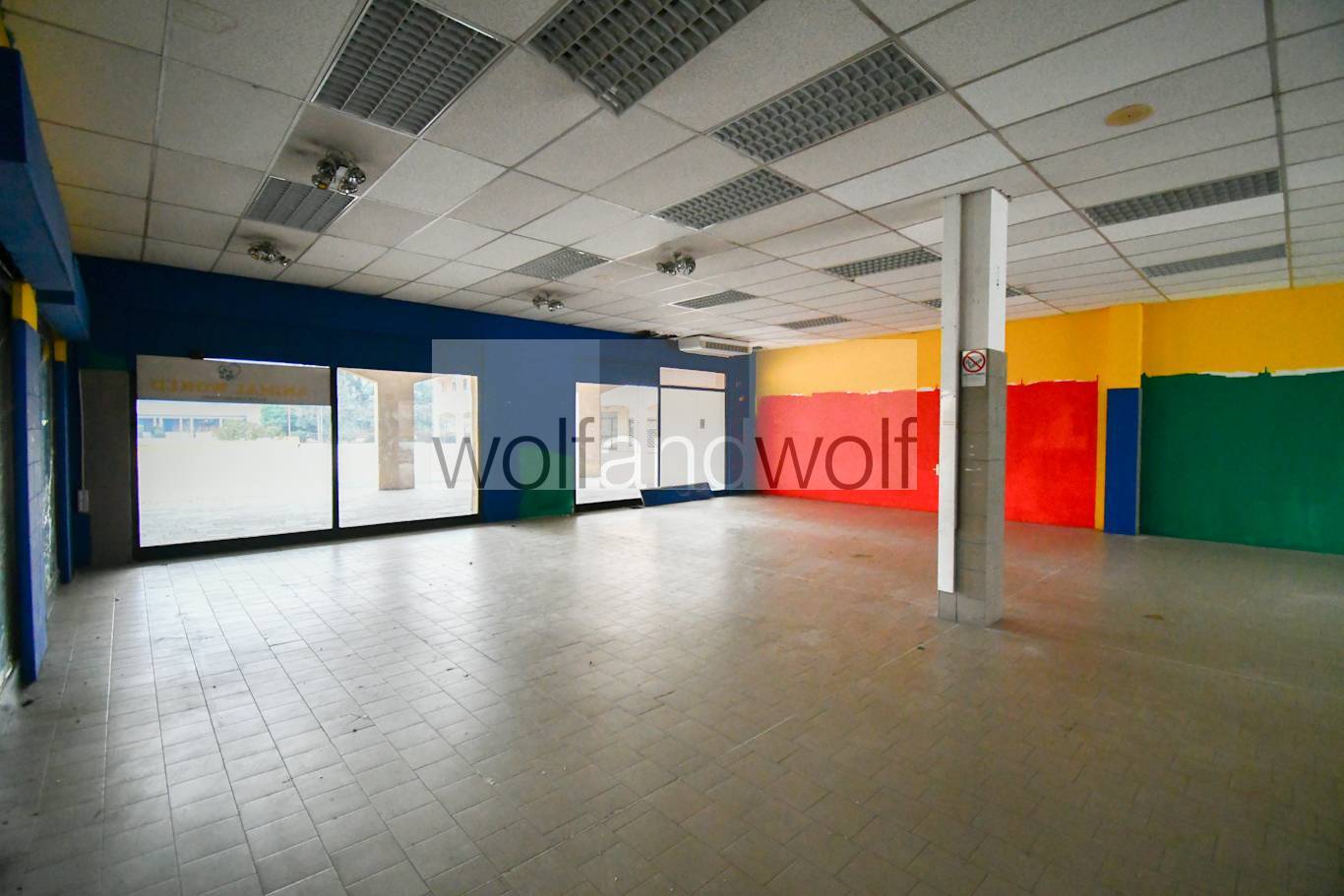 Negozio in vendita a Corsico