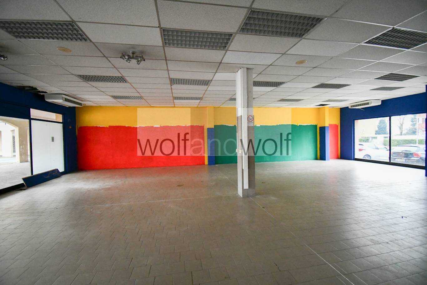 Negozio in affitto a Corsico