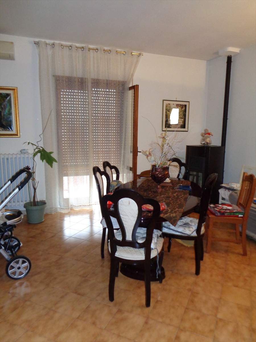 Quadrilocale con box, Palo del Colle langilana