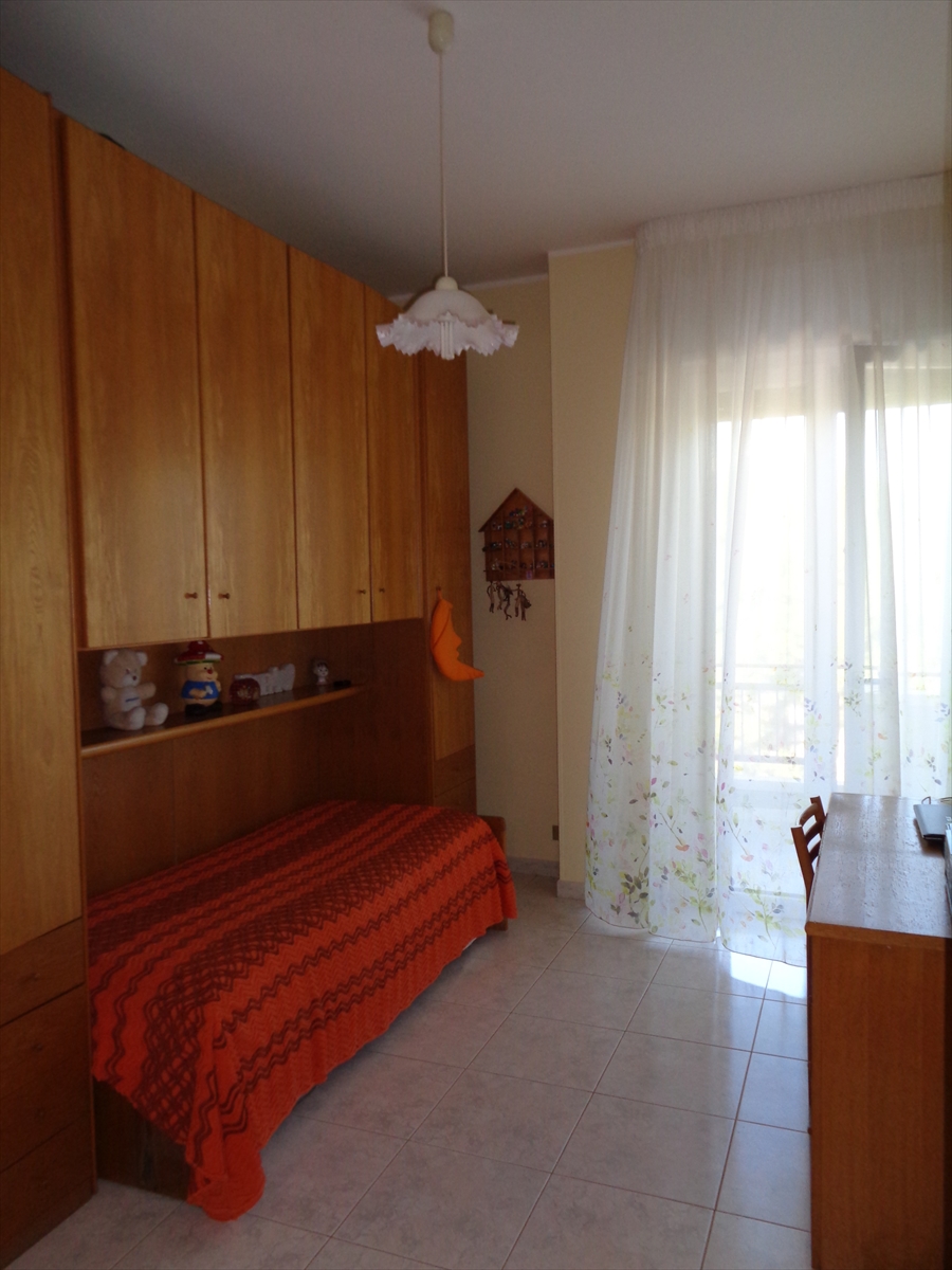 Casa indipendente con giardino in viale italia, Palo del Colle