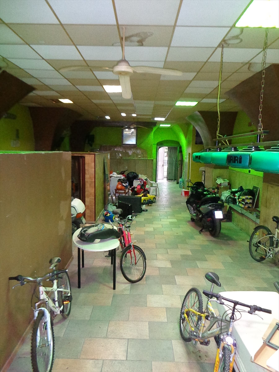 Locale commerciale in vendita in piazza diaz, Palo del Colle