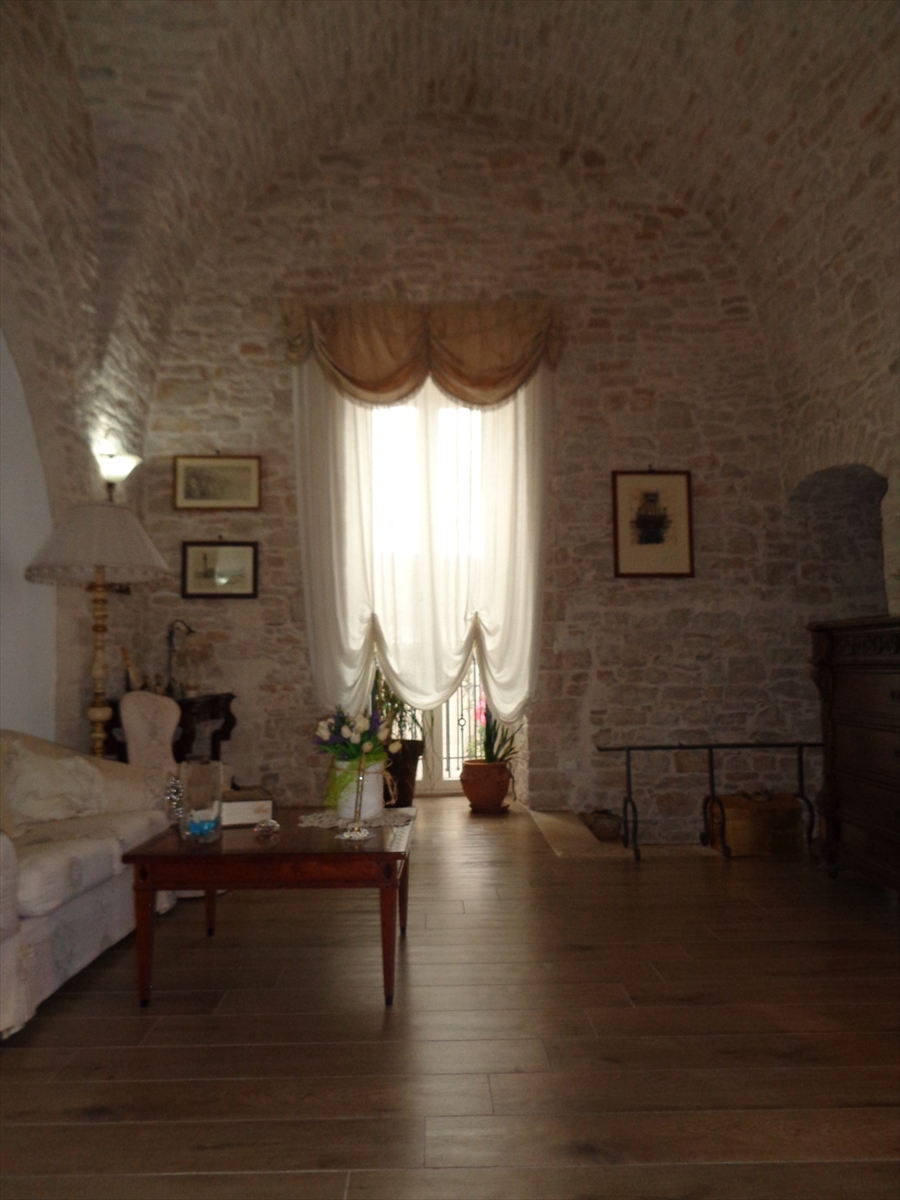 Casa indipendente in vendita, Binetto centro