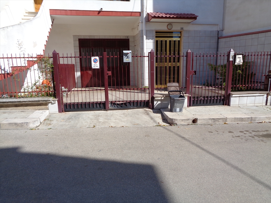 Casa indipendente con box in via dei cinquecento, Palo del Colle