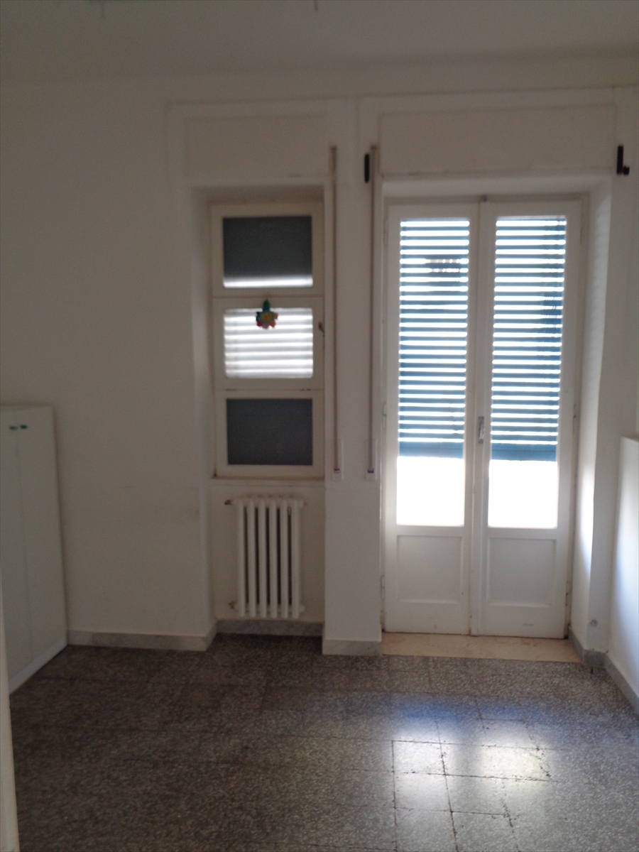 Appartamento con box in piazza diaz, Palo del Colle