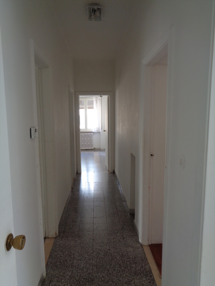 Appartamento con box in piazza diaz, Palo del Colle