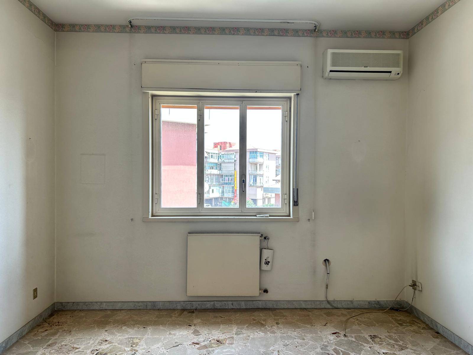 5 vani in vendita a Tremestieri Etneo