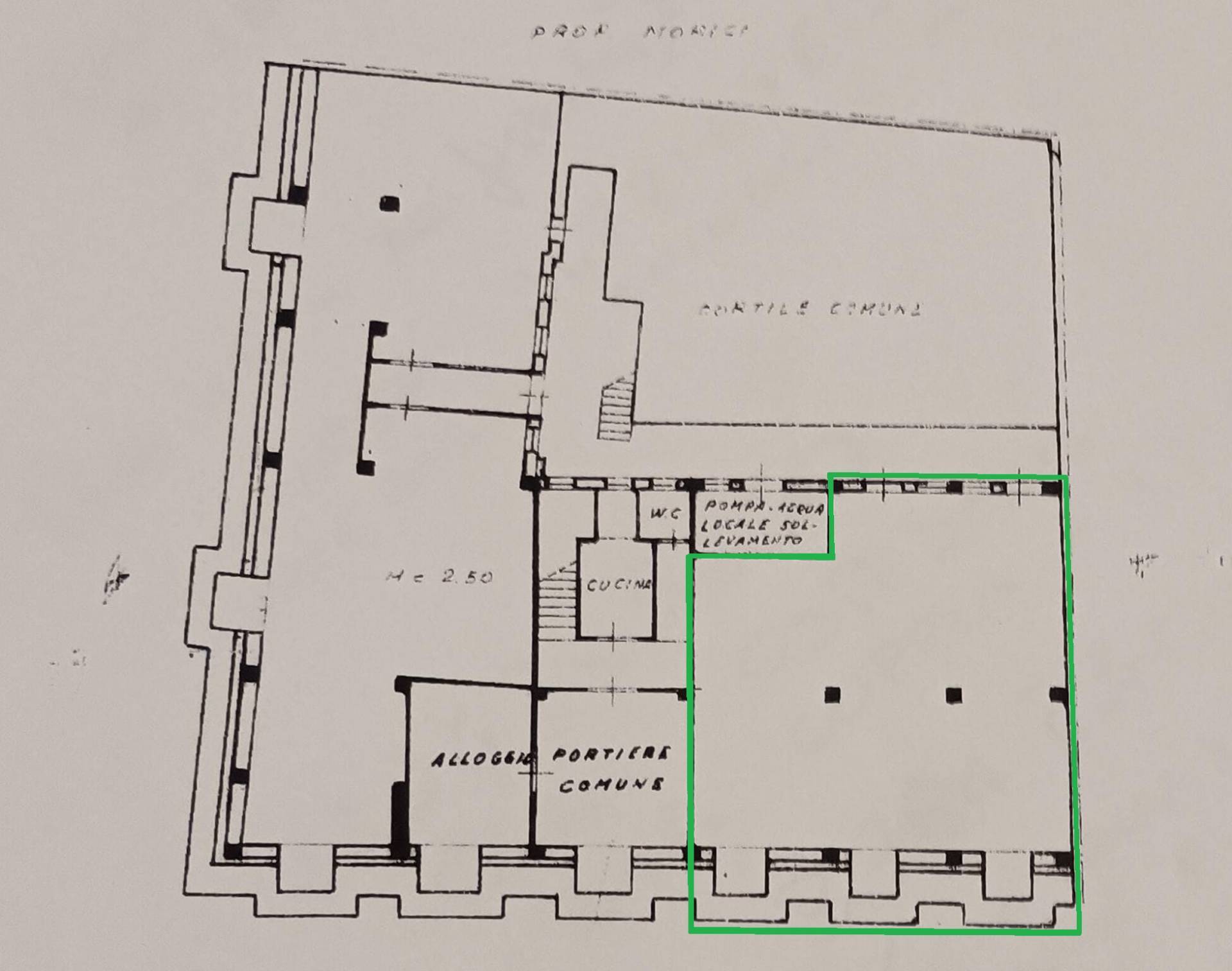 Deposito in vendita a Catania