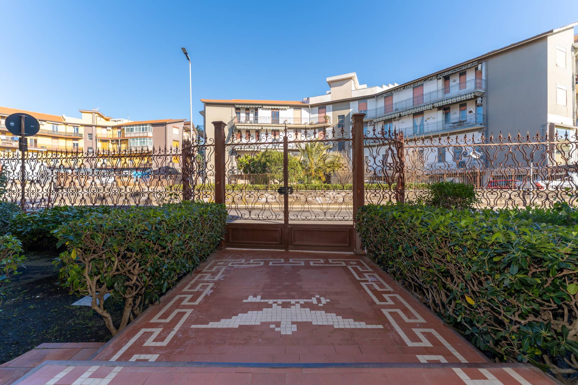 Appartamento in vendita a Mascalucia, zona Centro (C.so san Vito...)