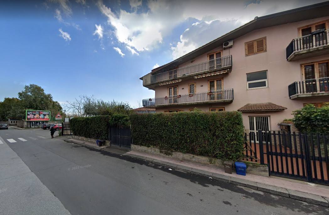 Box o garage in vendita a Sant'Agata li Battiati, CENTRO