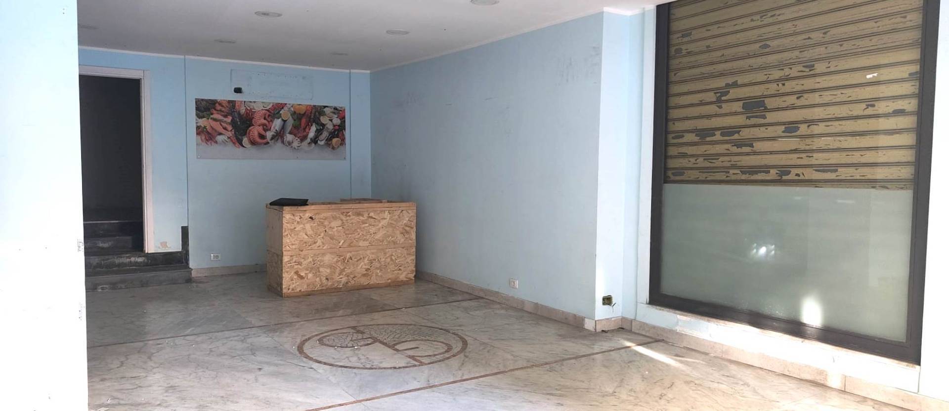 Locale commerciale in vendita a Catania, Via Garibaldi - Via Vittorio Emanuele