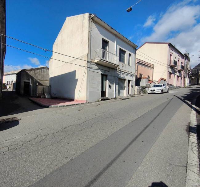 Quadrilocale in vendita a Milo