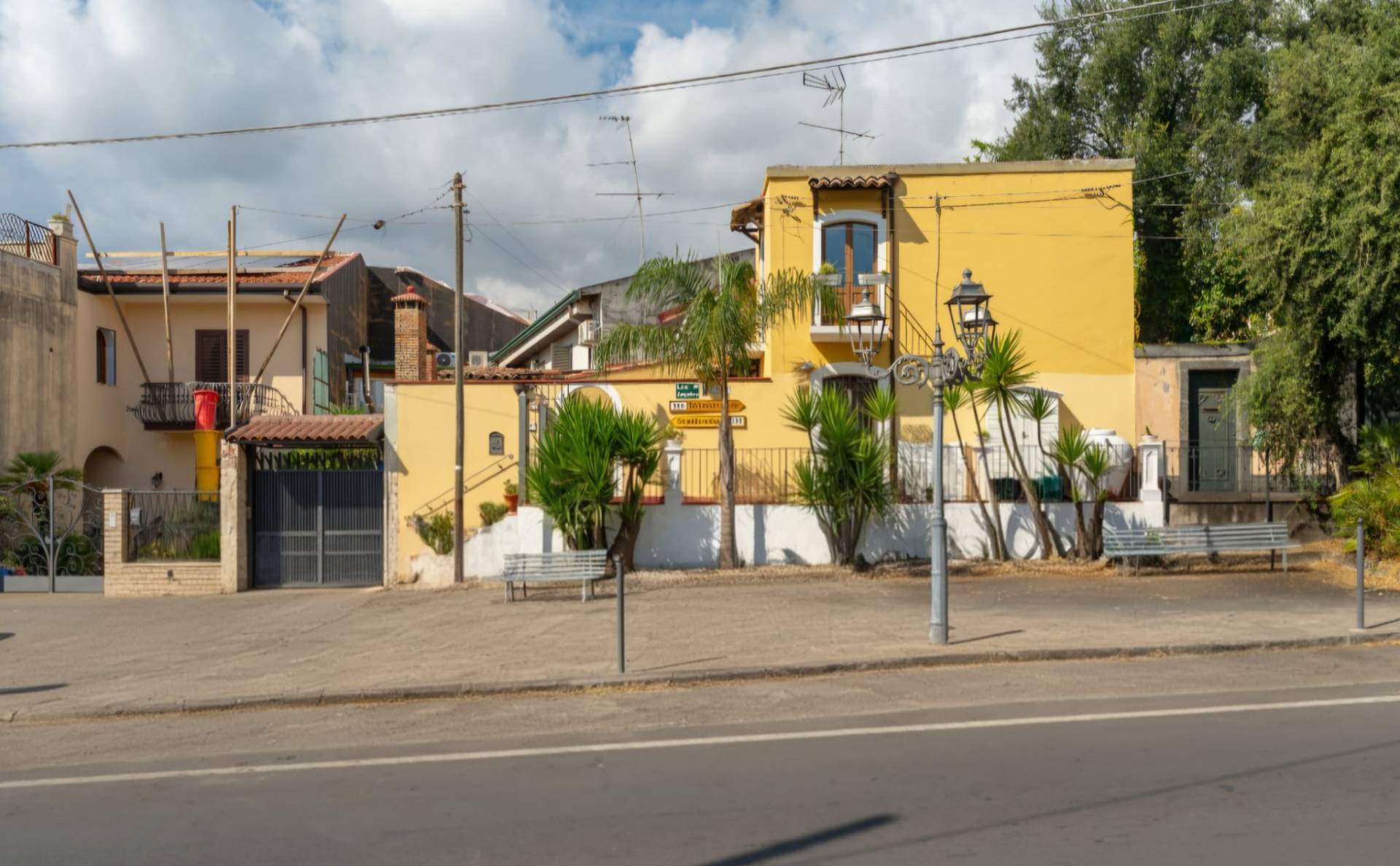 Casa singola in vendita a Viagrande, Viagrande