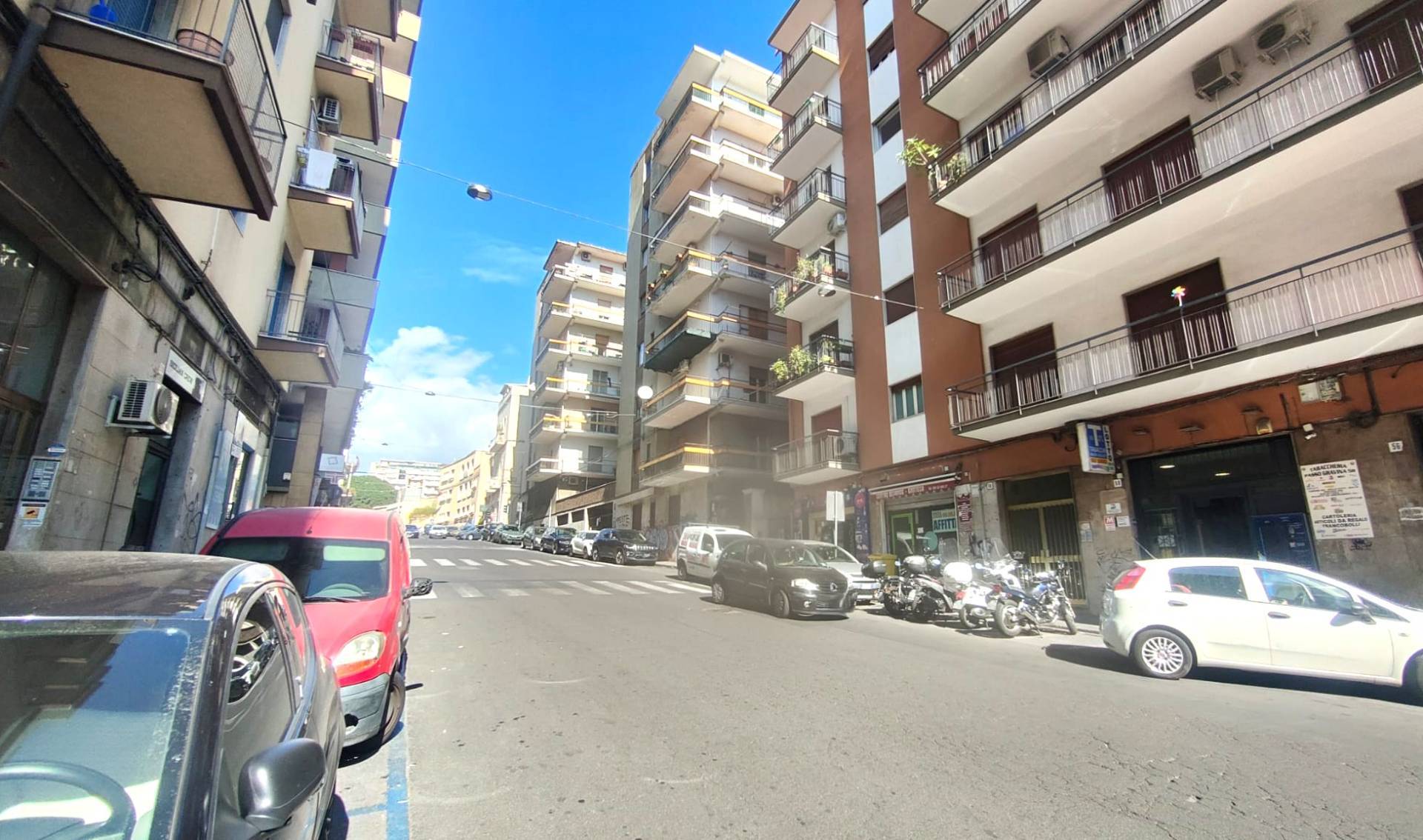 Studio/Ufficio in vendita a Catania, Zona Tondo Gioeni