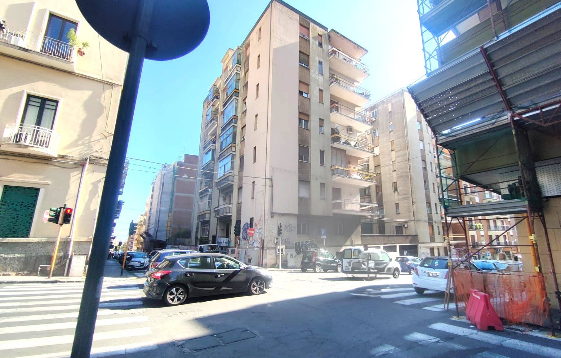 Studio/Ufficio in vendita a Catania, Zona Tondo Gioeni