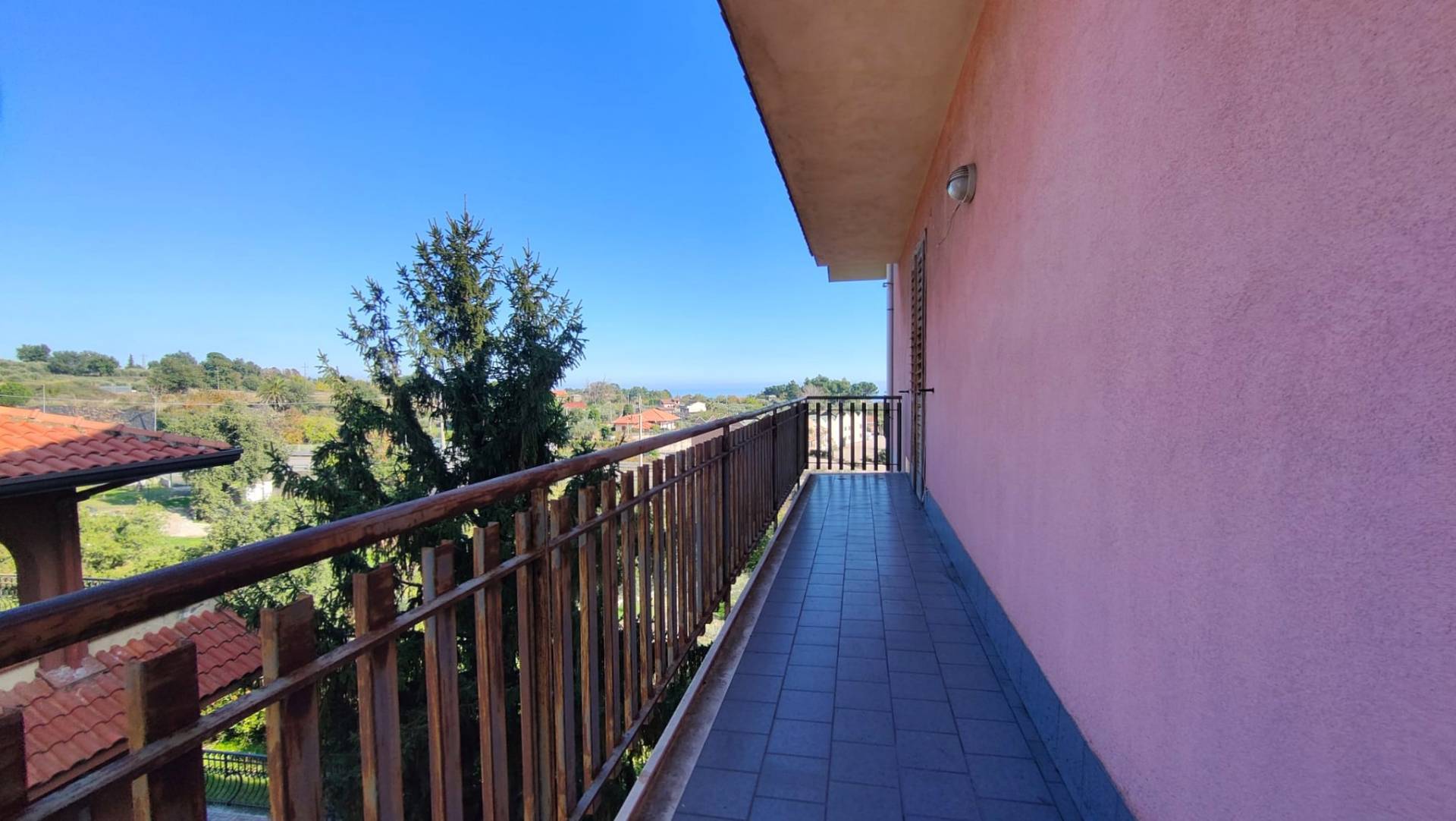 Quadrilocale in vendita a Zafferana Etnea