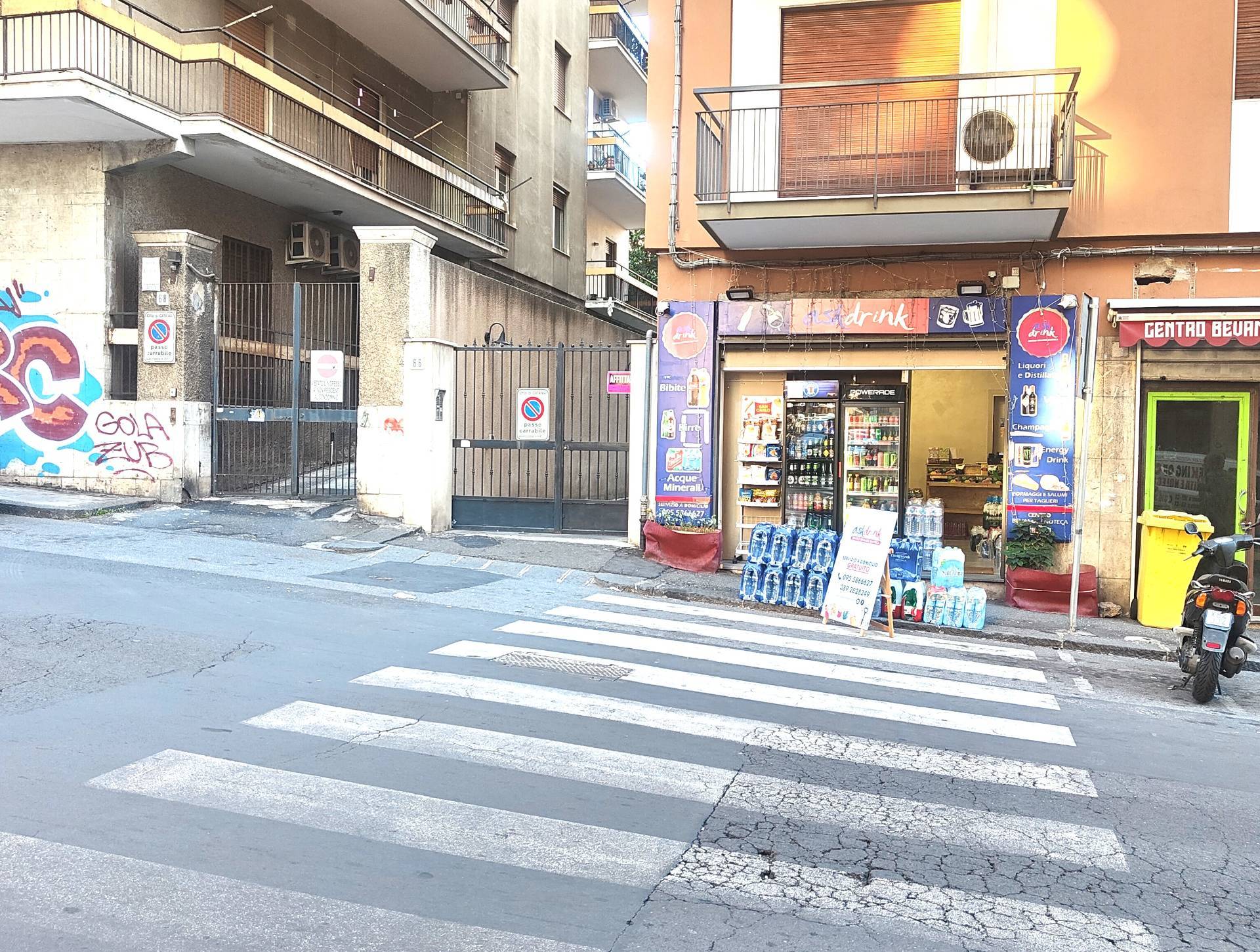 Locale commerciale in vendita a Catania