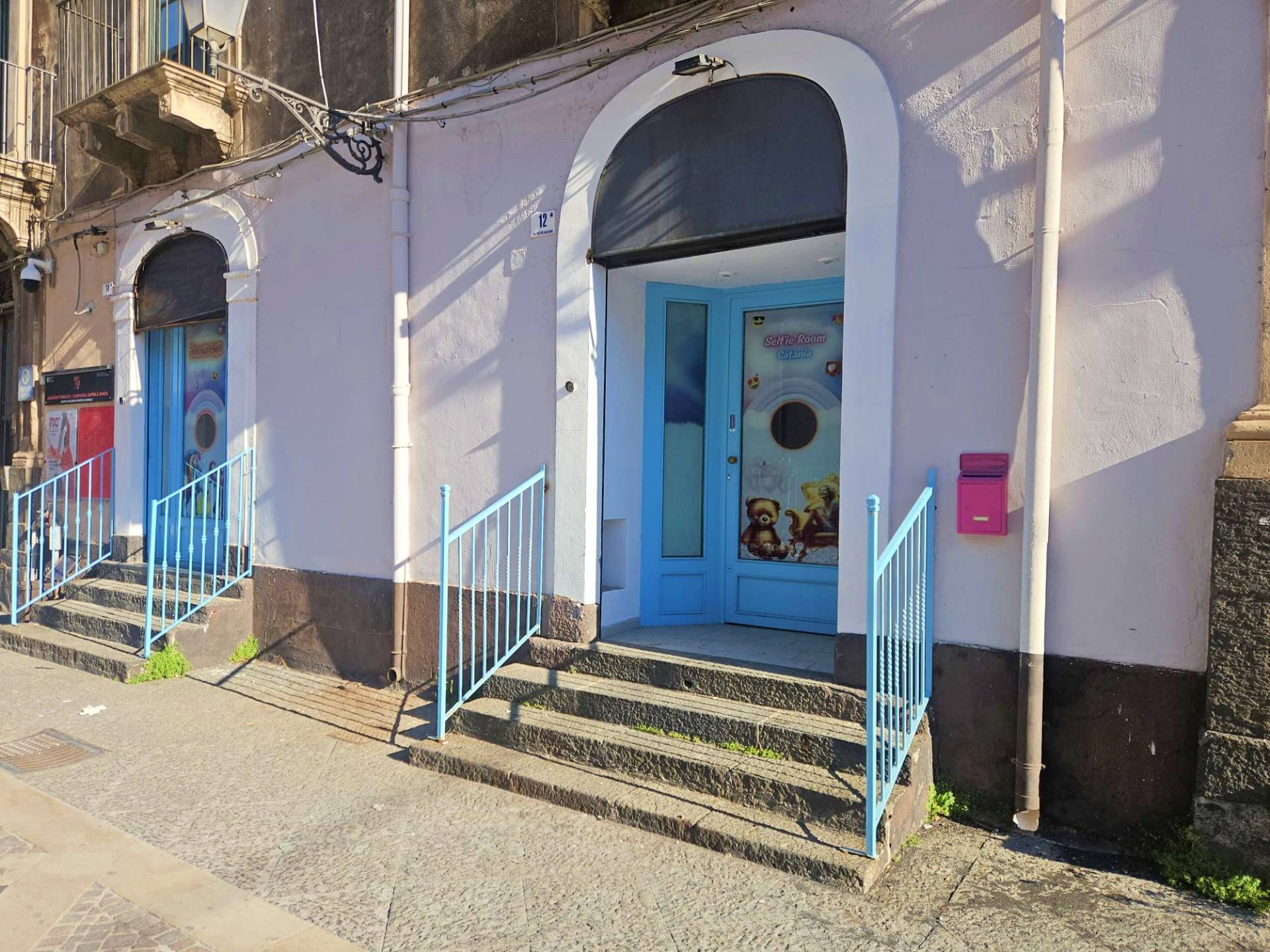 Locale commerciale in affitto a Catania