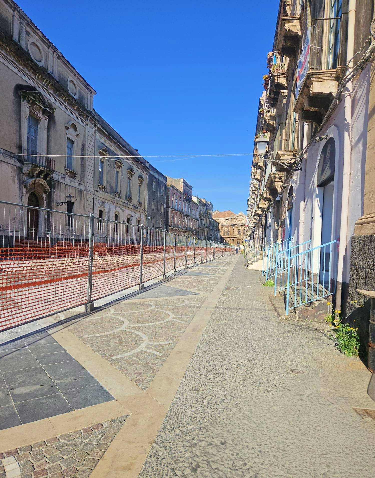 Locale commerciale in affitto a Catania