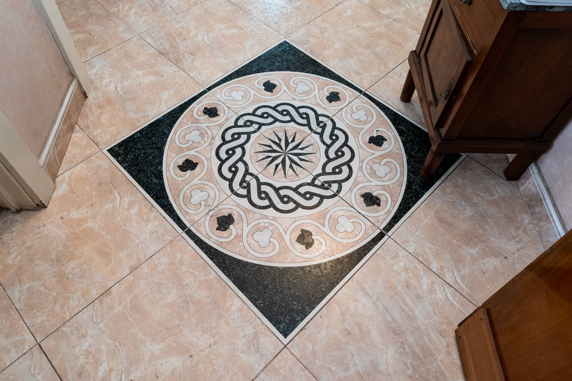 Appartamento in vendita a Catania, Zona Ambasciatori - Via E. D'Angi